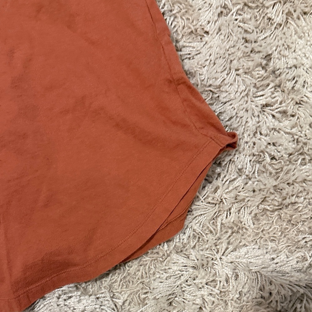 Abercrombie & Fitch Orange Graphic Tee - Picture 4 of 4